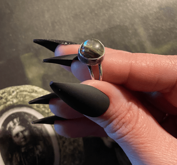 High flash Labradorite stone sterling silver ring